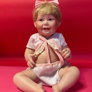 Vintage 1993 Ashton-Drake Porcelain Baby Doll – "Cute As a Button"